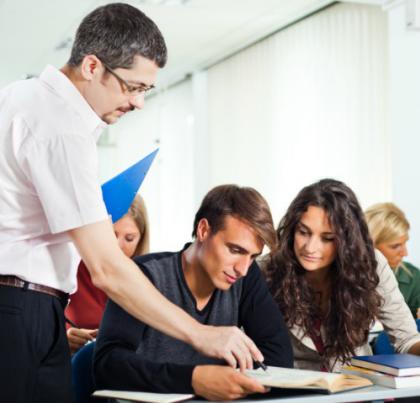 cursos de ingls - Profesores no nativos