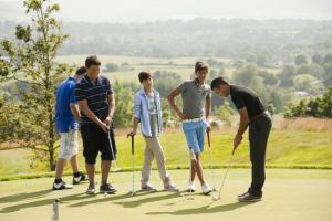 ingles de verano con Golf para jovenes internacionales